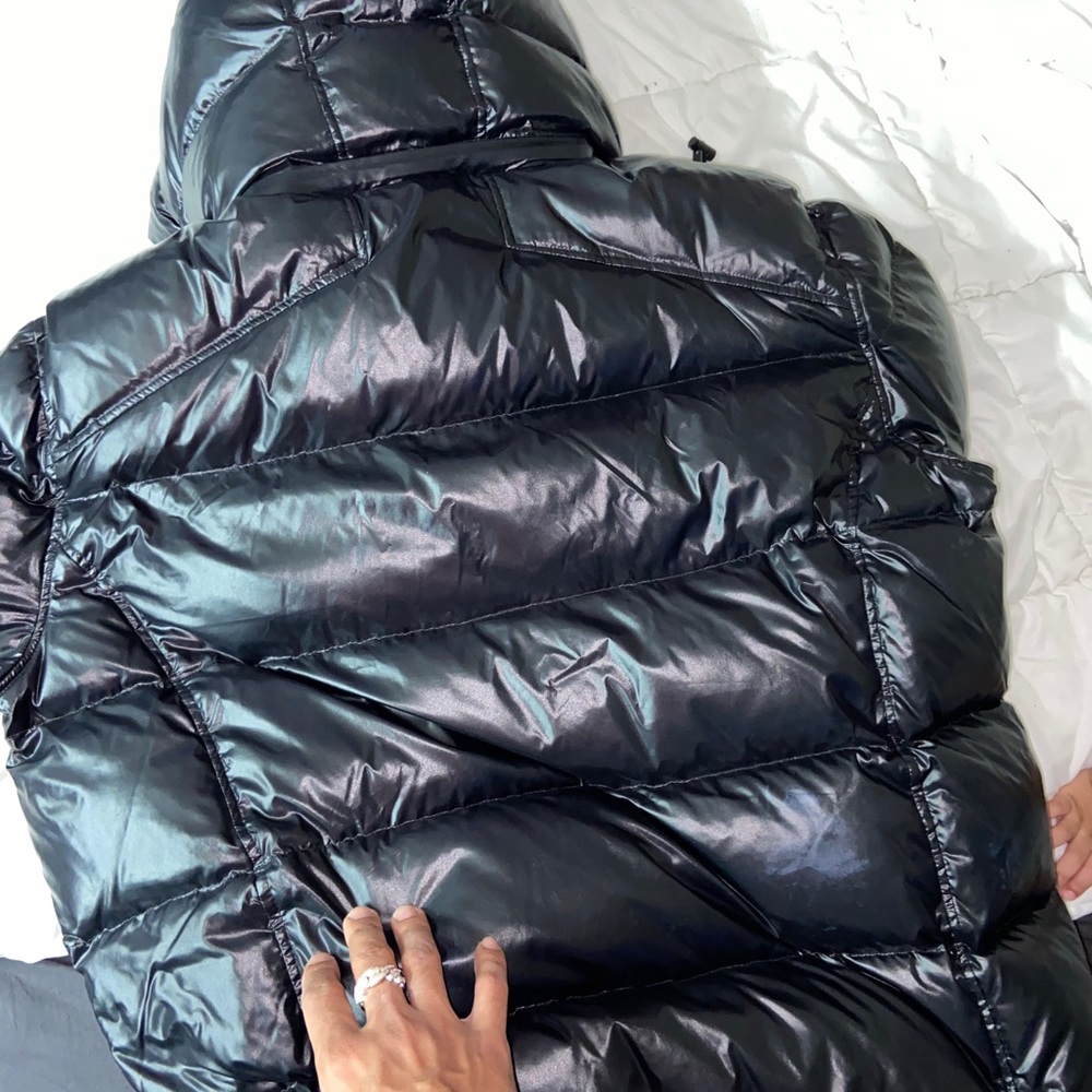 SAM COAT - Picture 4 of 9